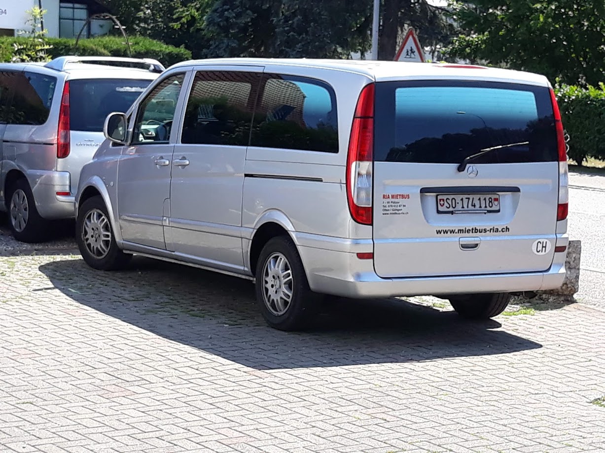 Mercedes Vito 115 7/9 Plätze