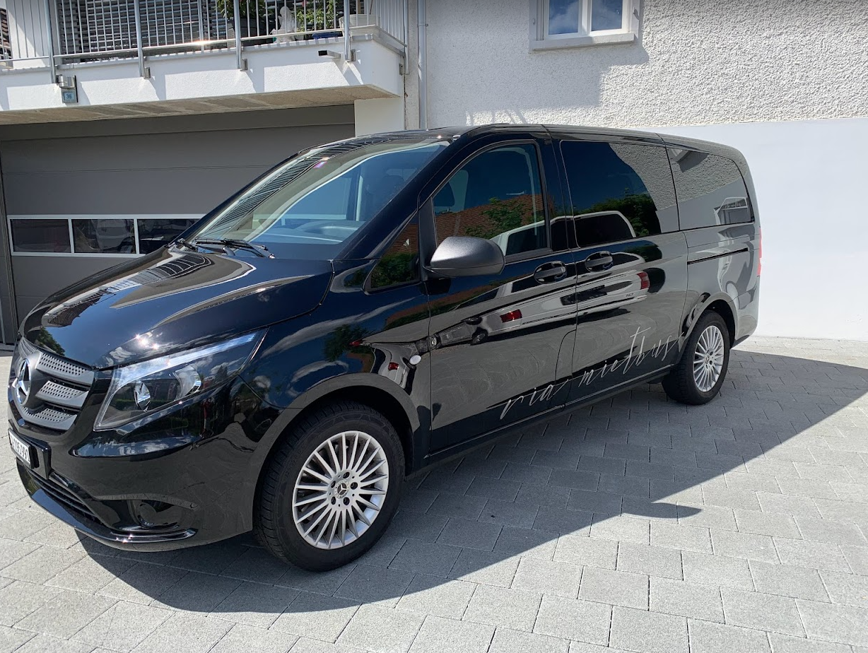 Mercedes Vito Tourer II 9 Plätze